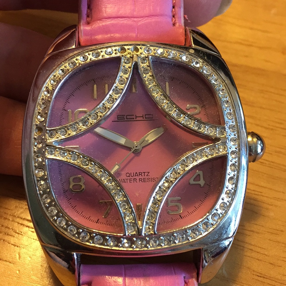 Echo Watch - image 1